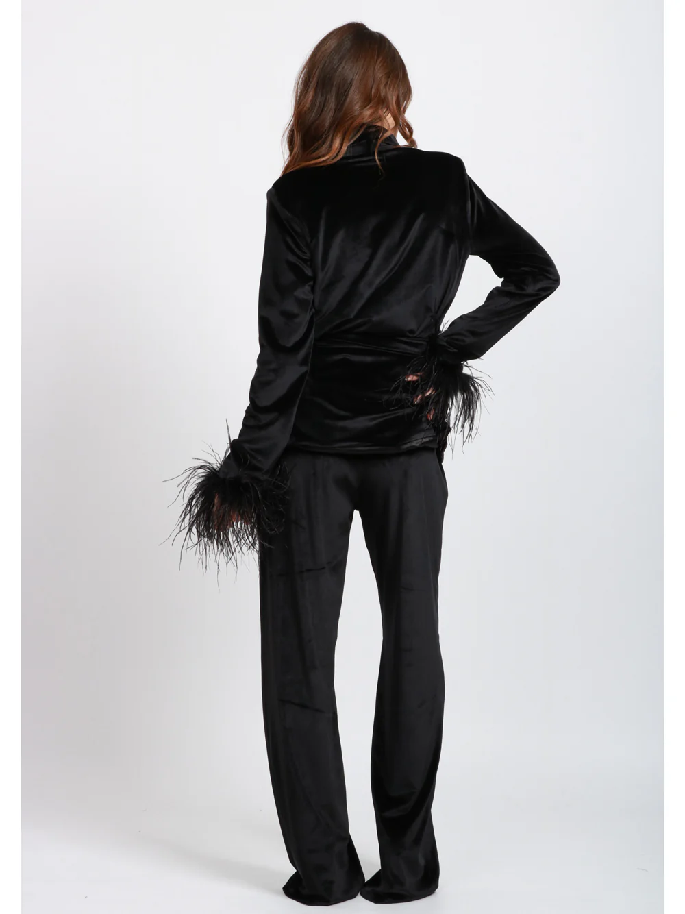 Tailleur Ela in Velluto Nero con Piume - immagine 6